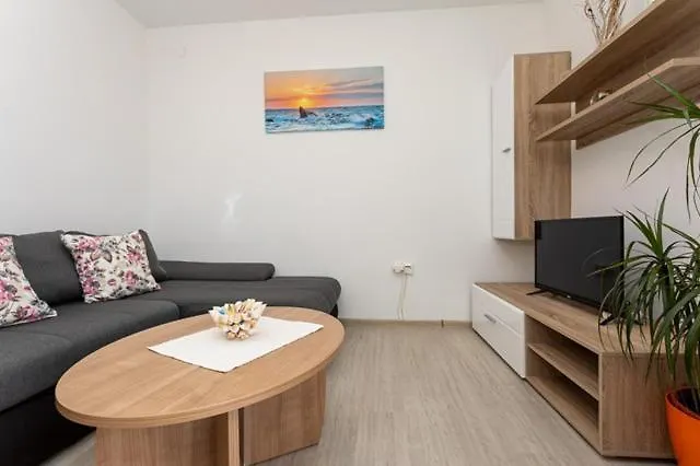 Santima Apartment